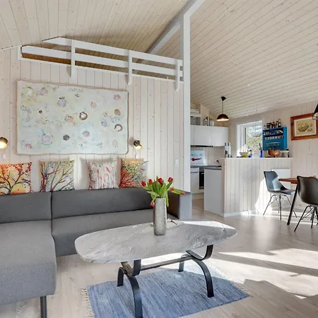 Tancred - 200m From The Sea By Interhome